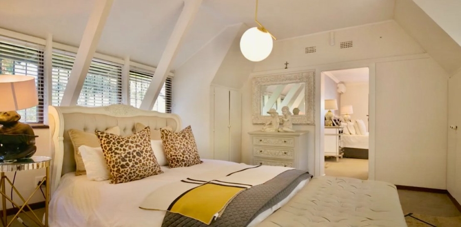 6 Bedroom Property for Sale in Doornkloof Gauteng