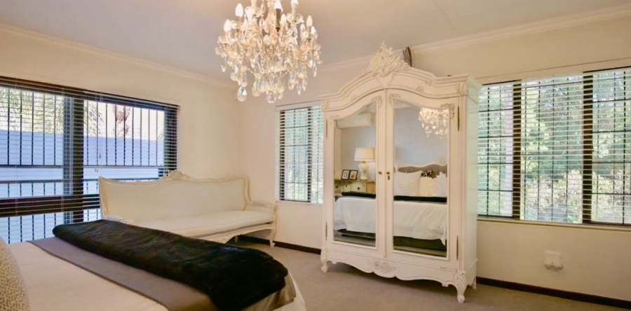 6 Bedroom Property for Sale in Doornkloof Gauteng