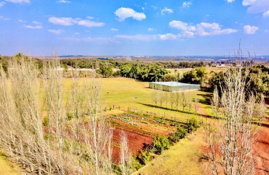 6 Bedroom Property for Sale in Doornkloof Gauteng