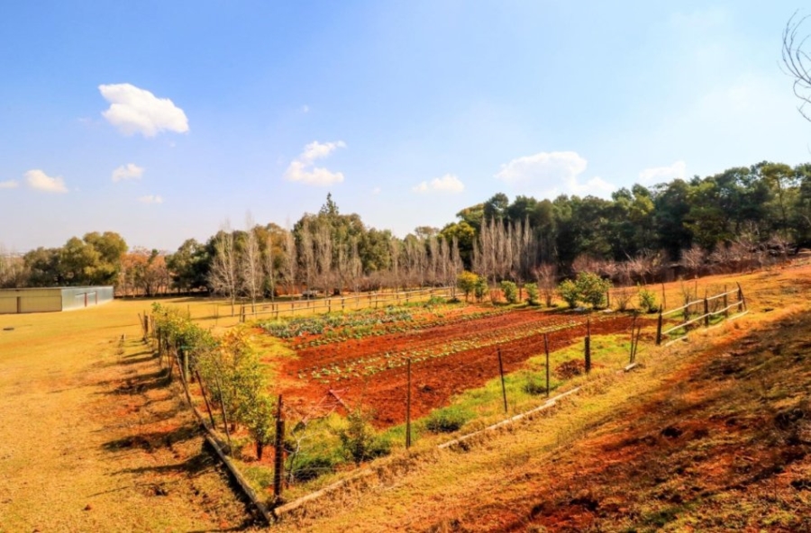 6 Bedroom Property for Sale in Doornkloof Gauteng