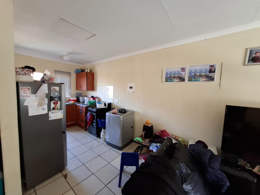 1 Bedroom Property for Sale in Lotus Gardens Gauteng