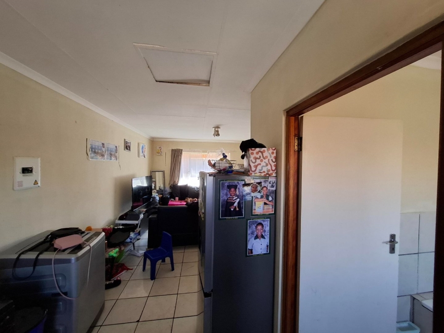 1 Bedroom Property for Sale in Lotus Gardens Gauteng