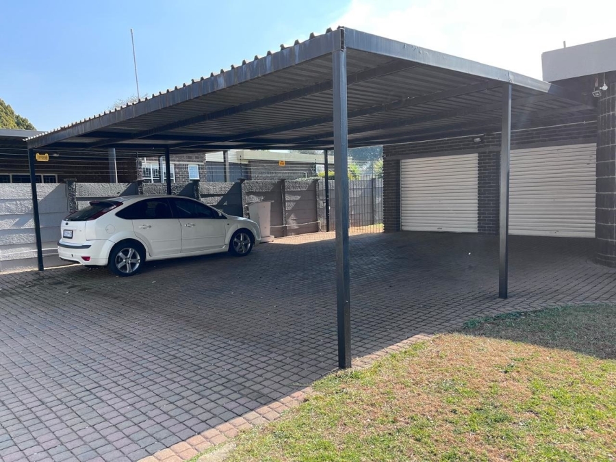 4 Bedroom Property for Sale in Vanderbijlpark SE 2 Gauteng