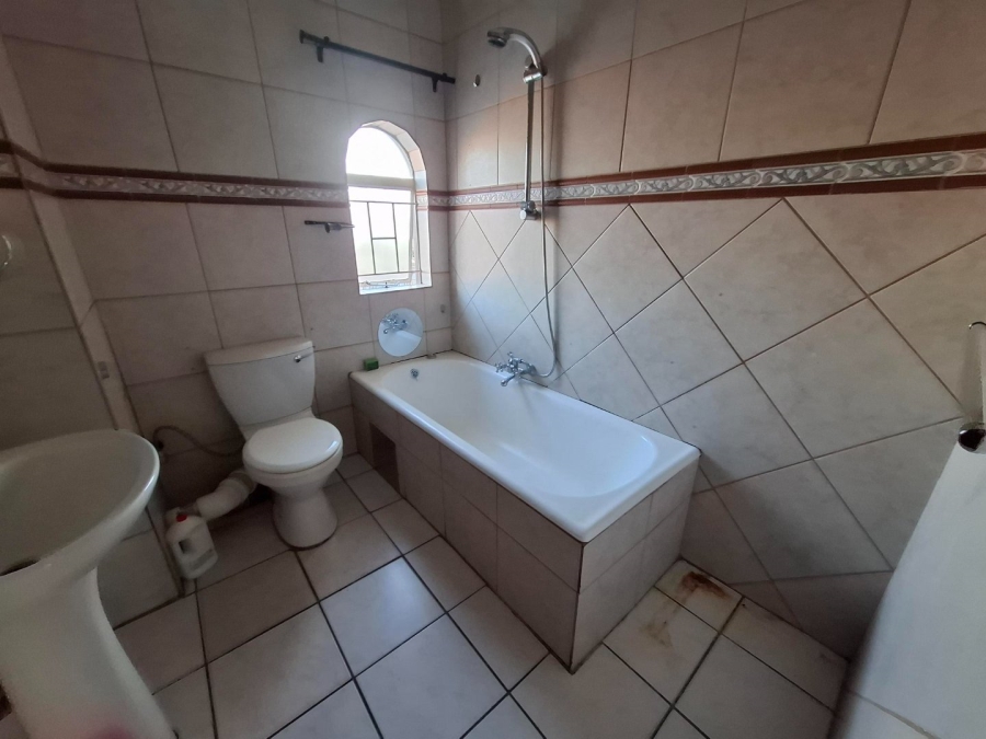 2 Bedroom Property for Sale in Kilner Park Gauteng
