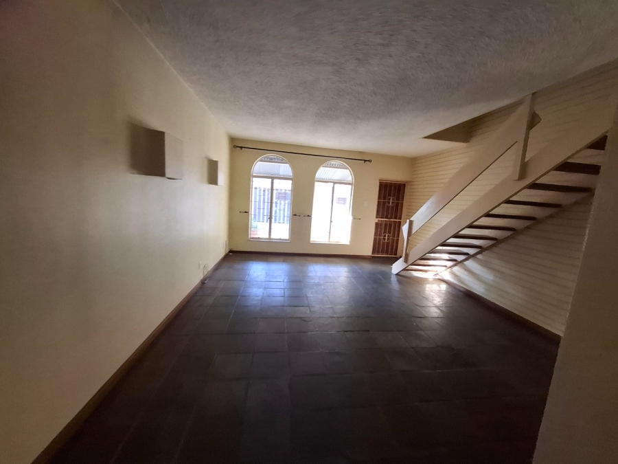 2 Bedroom Property for Sale in Kilner Park Gauteng