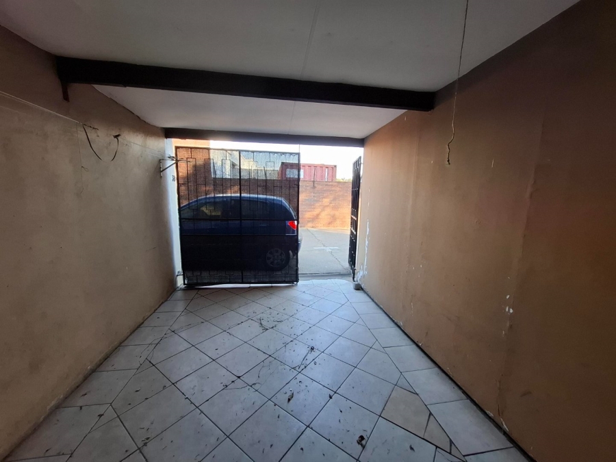 2 Bedroom Property for Sale in Kilner Park Gauteng