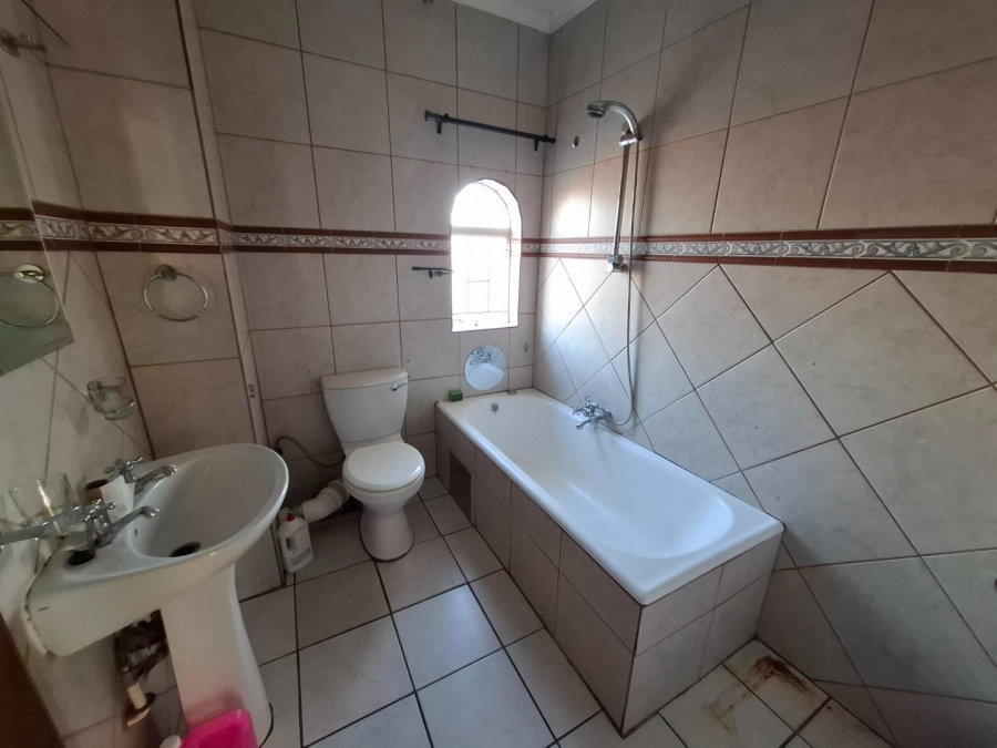2 Bedroom Property for Sale in Kilner Park Gauteng