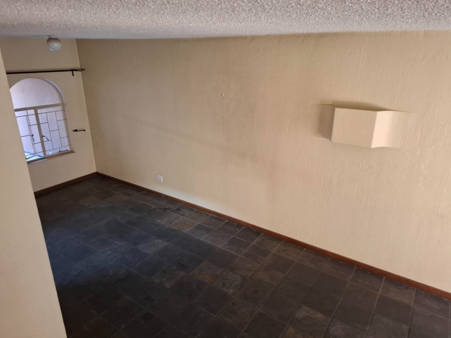2 Bedroom Property for Sale in Kilner Park Gauteng