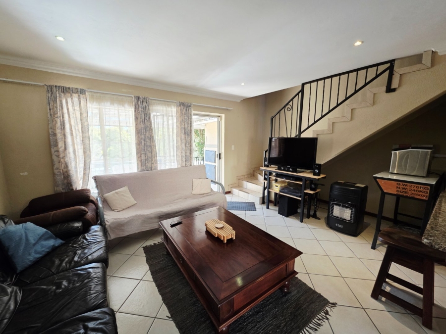 3 Bedroom Property for Sale in La Montagne Gauteng