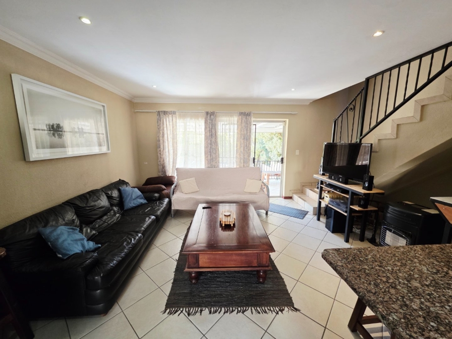 3 Bedroom Property for Sale in La Montagne Gauteng