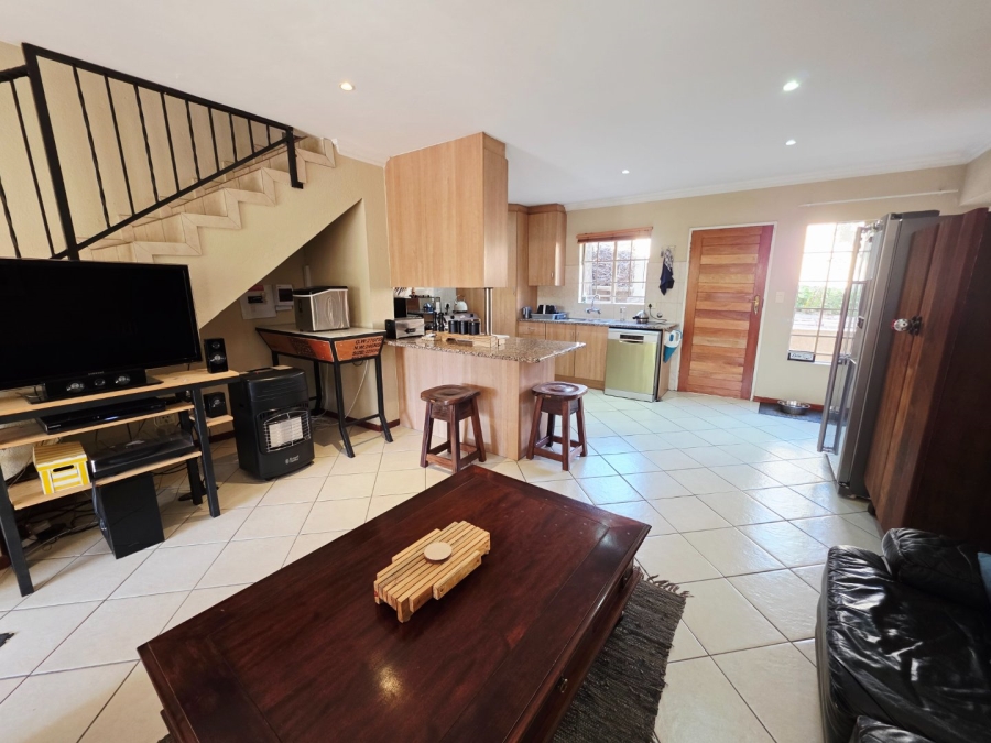 3 Bedroom Property for Sale in La Montagne Gauteng
