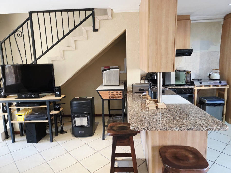 3 Bedroom Property for Sale in La Montagne Gauteng