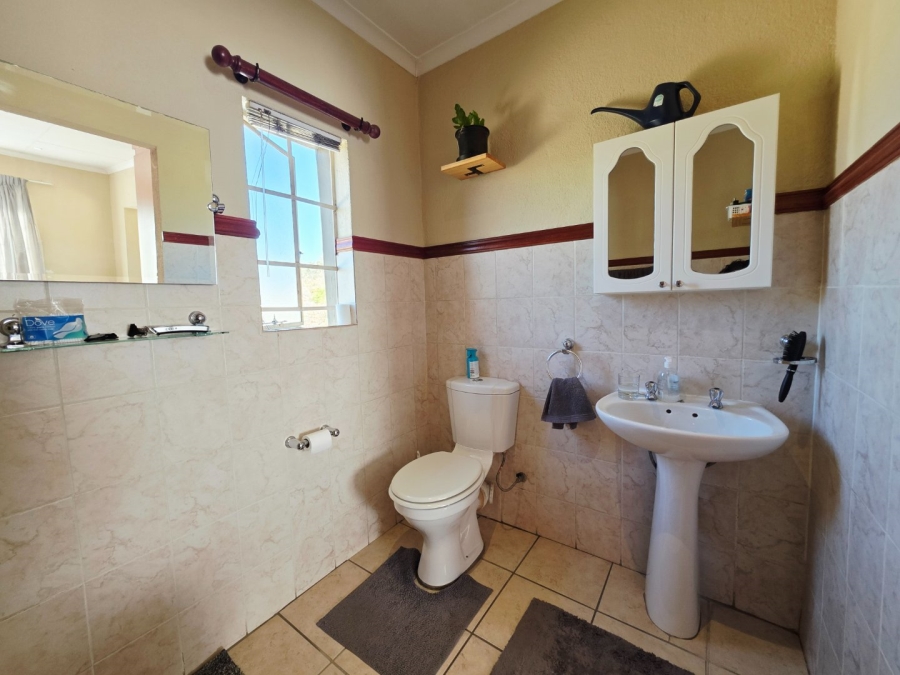3 Bedroom Property for Sale in La Montagne Gauteng
