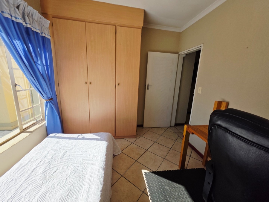 3 Bedroom Property for Sale in La Montagne Gauteng