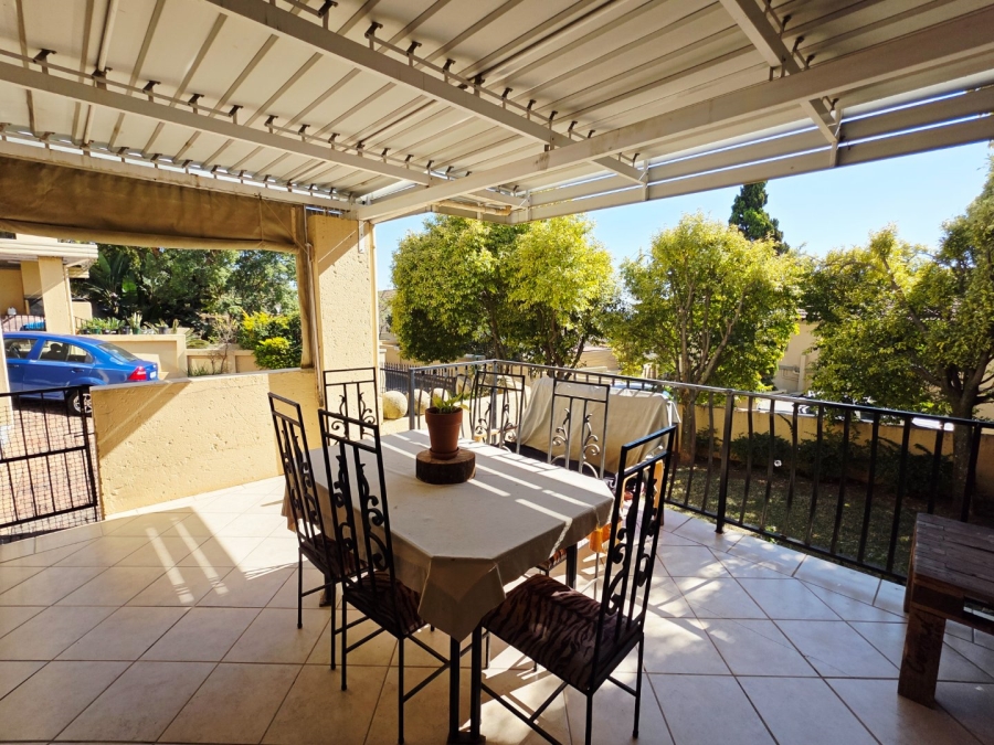 3 Bedroom Property for Sale in La Montagne Gauteng