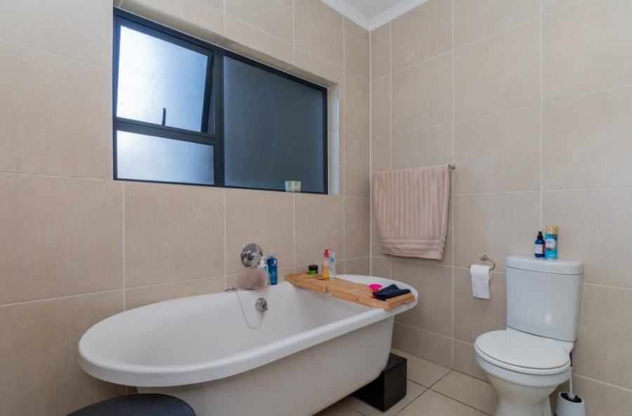 3 Bedroom Property for Sale in Modderfontein Gauteng