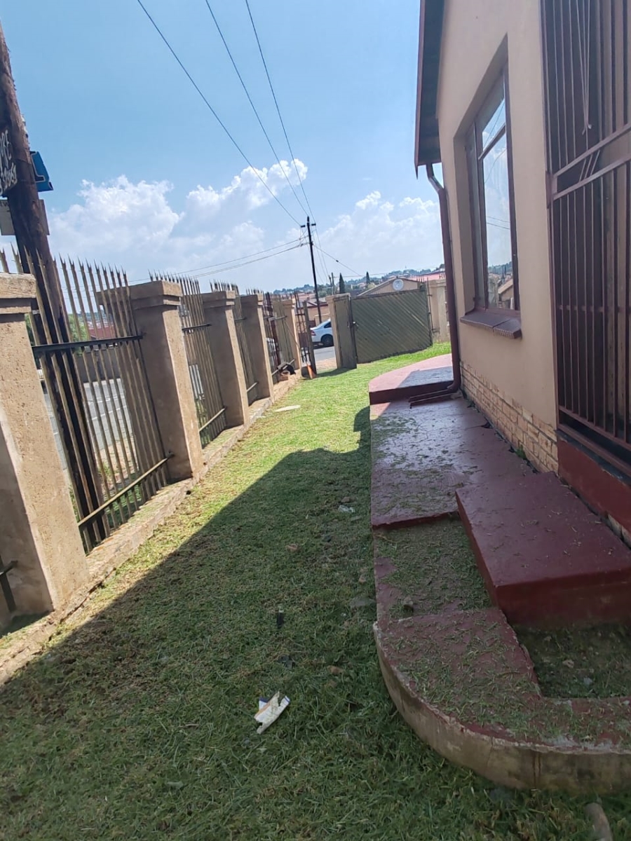 3 Bedroom Property for Sale in Ebony Park Gauteng