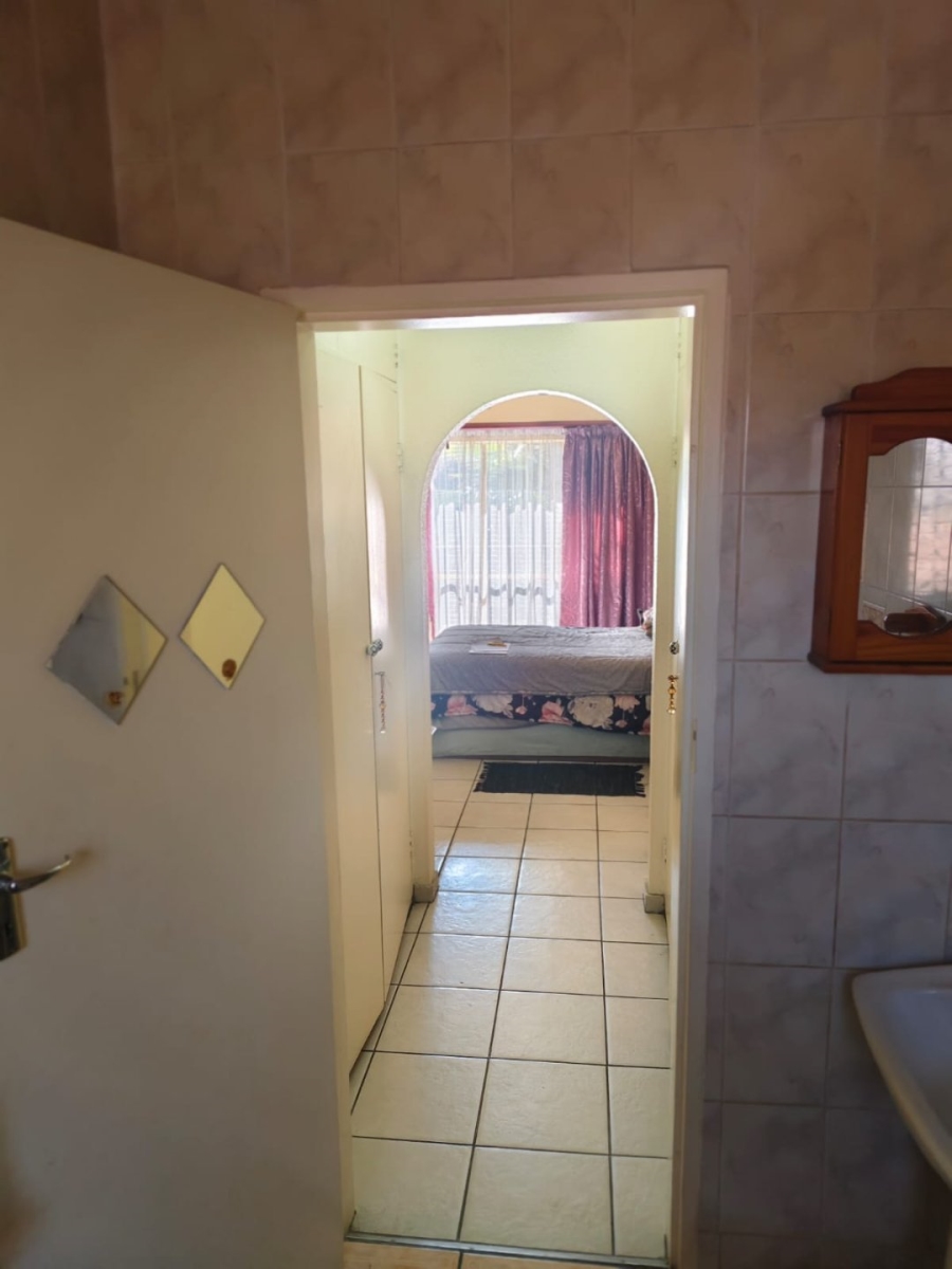 3 Bedroom Property for Sale in Barvallen Gauteng