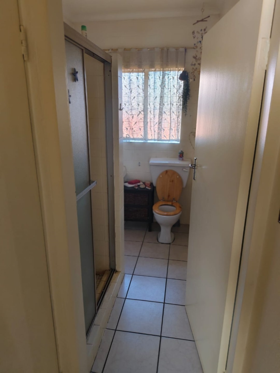 3 Bedroom Property for Sale in Barvallen Gauteng
