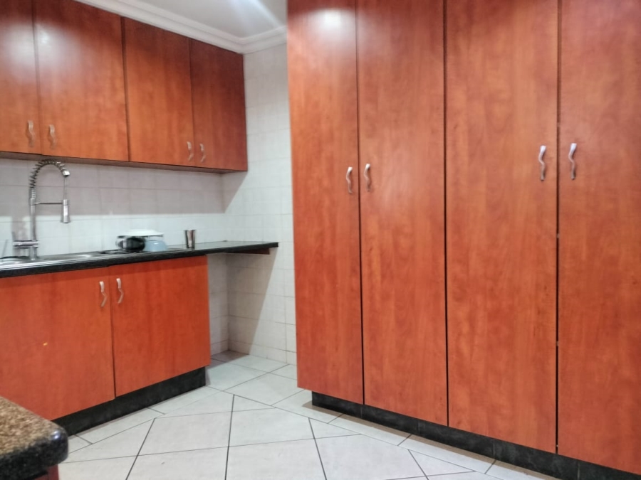 4 Bedroom Property for Sale in Beyers Park Gauteng