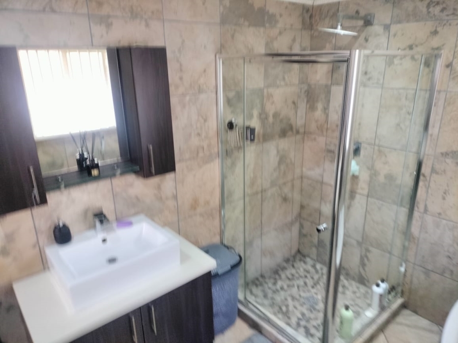 4 Bedroom Property for Sale in Beyers Park Gauteng