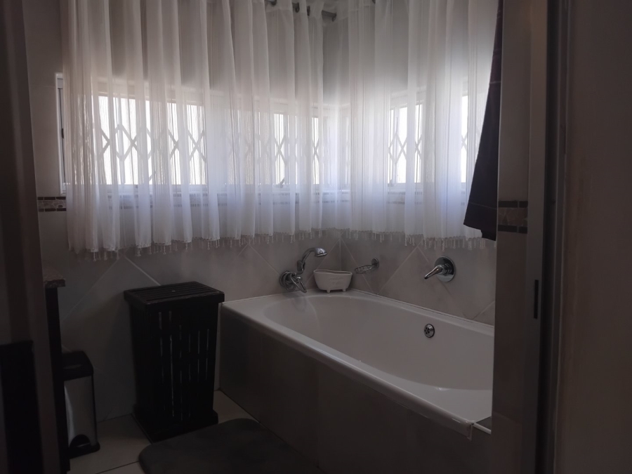 3 Bedroom Property for Sale in Sunnyridge Gauteng