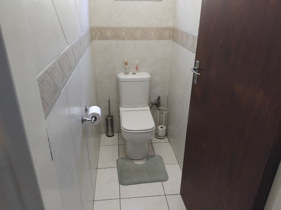 3 Bedroom Property for Sale in Sunnyridge Gauteng