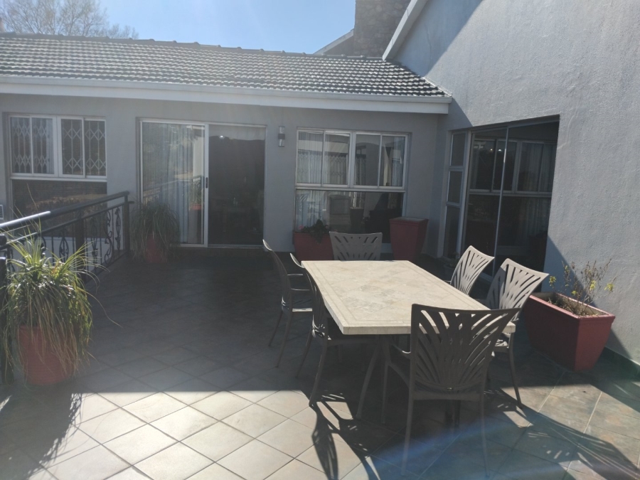 3 Bedroom Property for Sale in Sunnyridge Gauteng