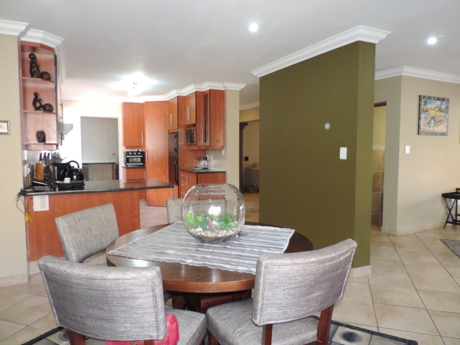 4 Bedroom Property for Sale in Moreleta Park Gauteng