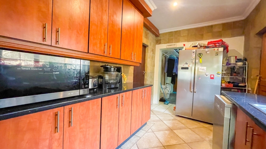 5 Bedroom Property for Sale in Midstream Estate Gauteng
