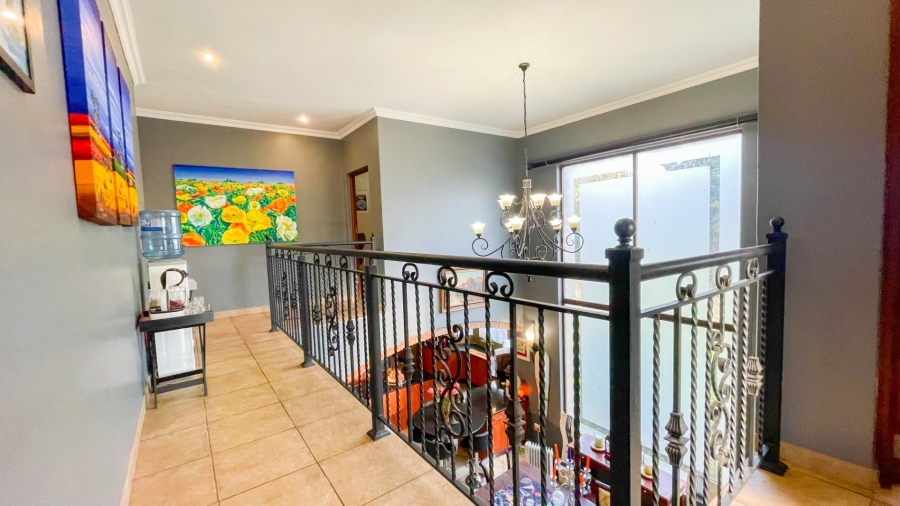 5 Bedroom Property for Sale in Midstream Estate Gauteng