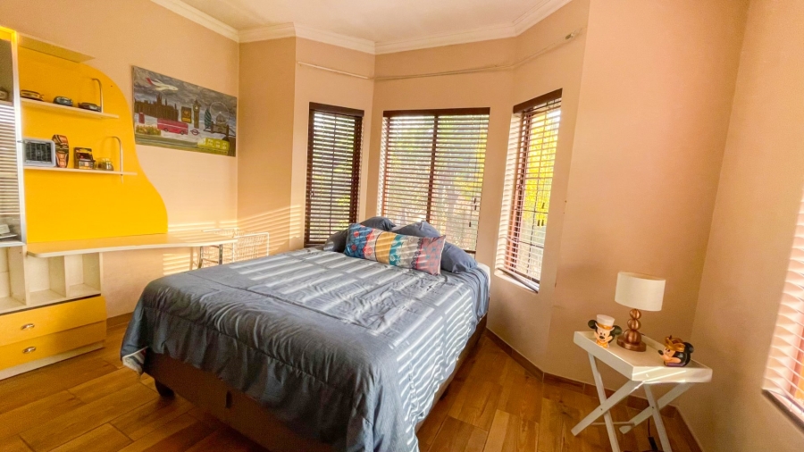 5 Bedroom Property for Sale in Midstream Estate Gauteng