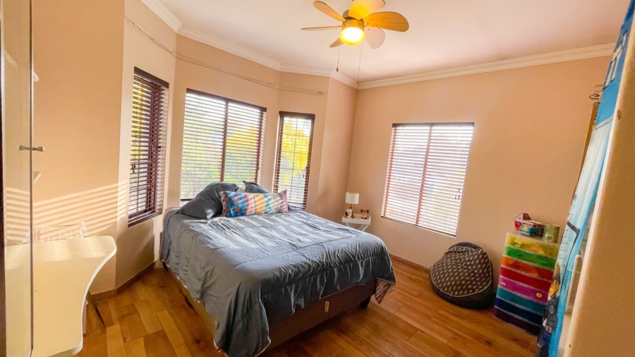 5 Bedroom Property for Sale in Midstream Estate Gauteng