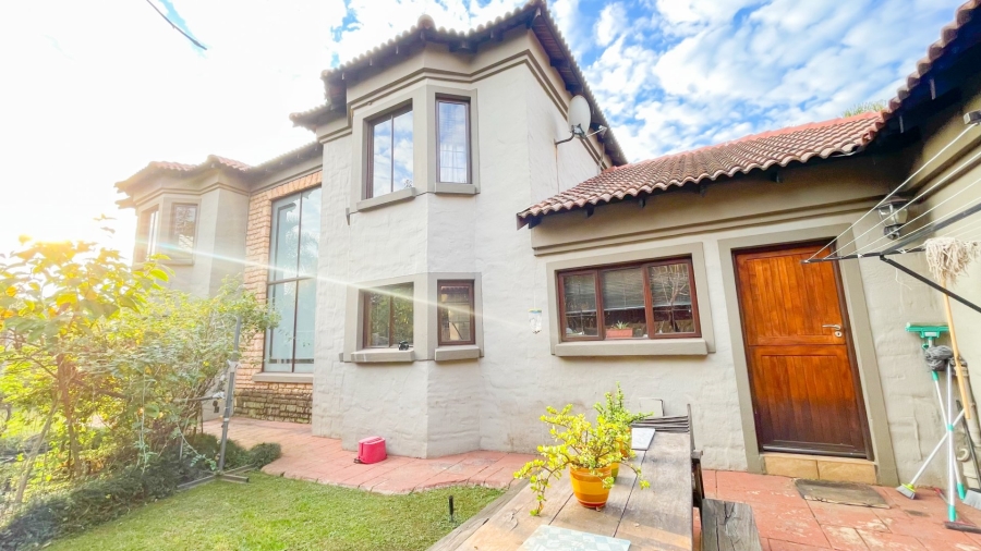5 Bedroom Property for Sale in Midstream Estate Gauteng