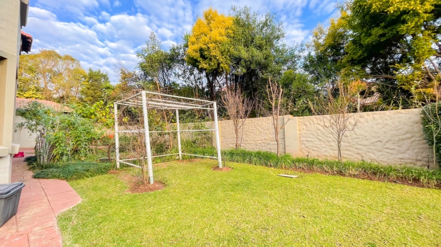 5 Bedroom Property for Sale in Midstream Estate Gauteng