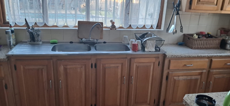 4 Bedroom Property for Sale in Primrose East Gauteng