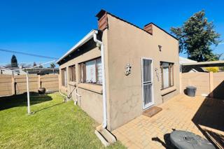 4 Bedroom Property for Sale in Primrose East Gauteng