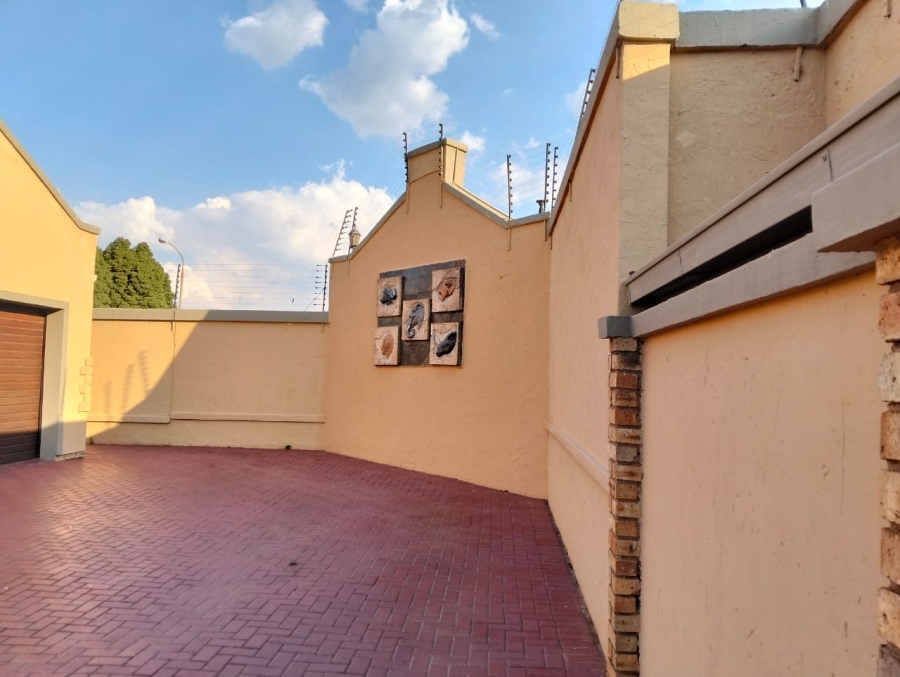 3 Bedroom Property for Sale in Hughes Gauteng
