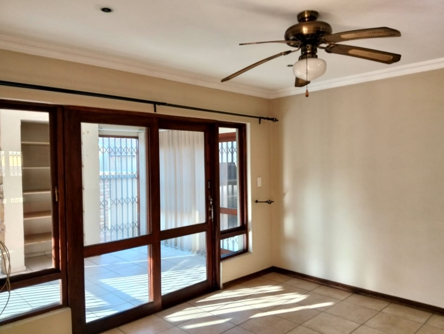 3 Bedroom Property for Sale in Hughes Gauteng