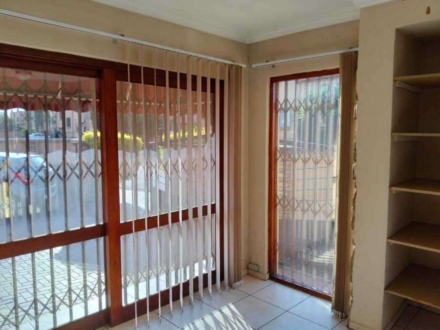 3 Bedroom Property for Sale in Hughes Gauteng