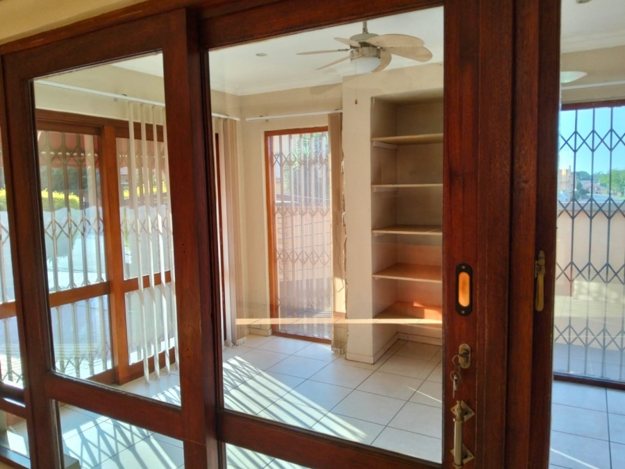3 Bedroom Property for Sale in Hughes Gauteng