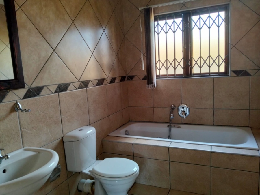3 Bedroom Property for Sale in Hughes Gauteng