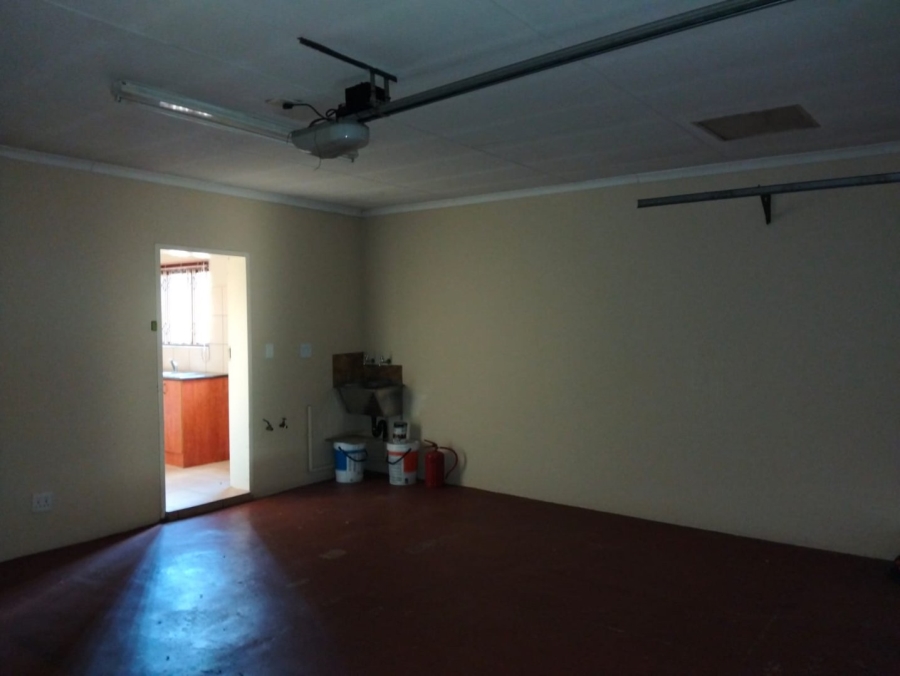 3 Bedroom Property for Sale in Hughes Gauteng