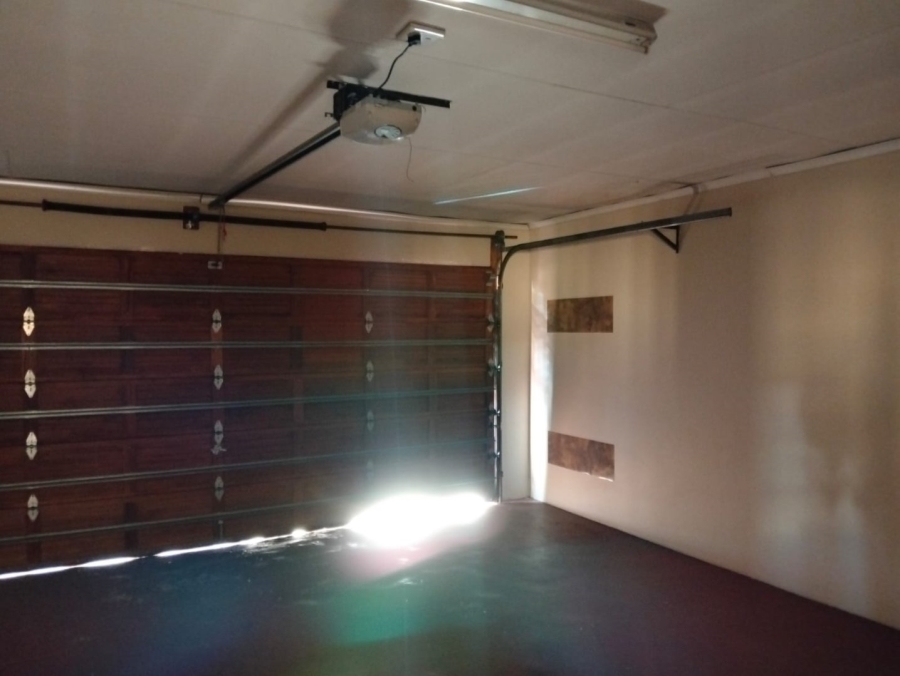 3 Bedroom Property for Sale in Hughes Gauteng