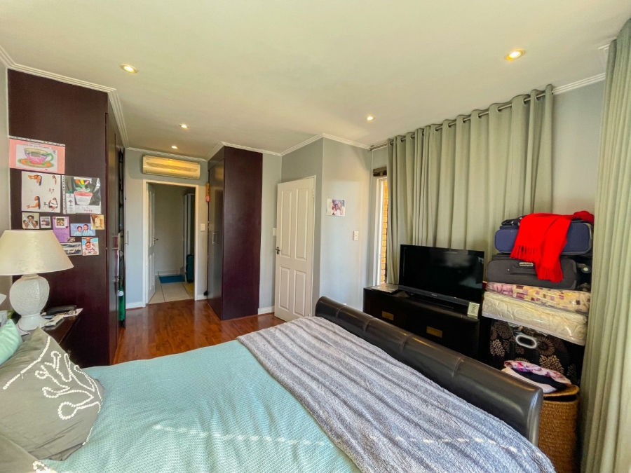 To Let 2 Bedroom Property for Rent in Morningside Gauteng