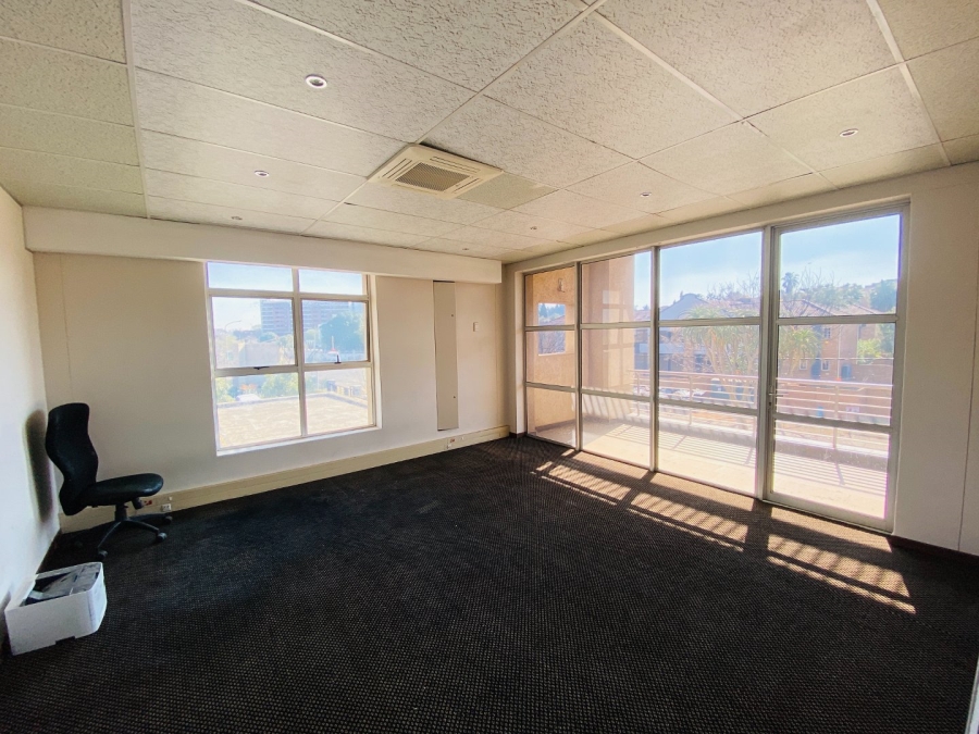 To Let commercial Property for Rent in Die Hoewes Gauteng