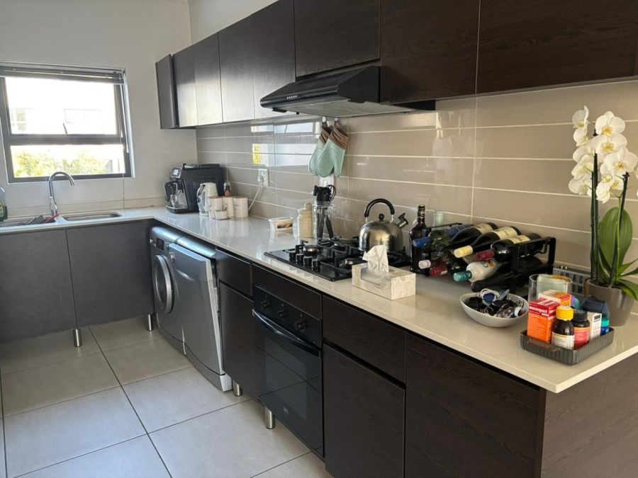 2 Bedroom Property for Sale in Greenstone Ridge Gauteng