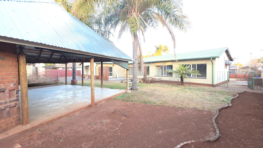 4 Bedroom Property for Sale in Erasmia Gauteng