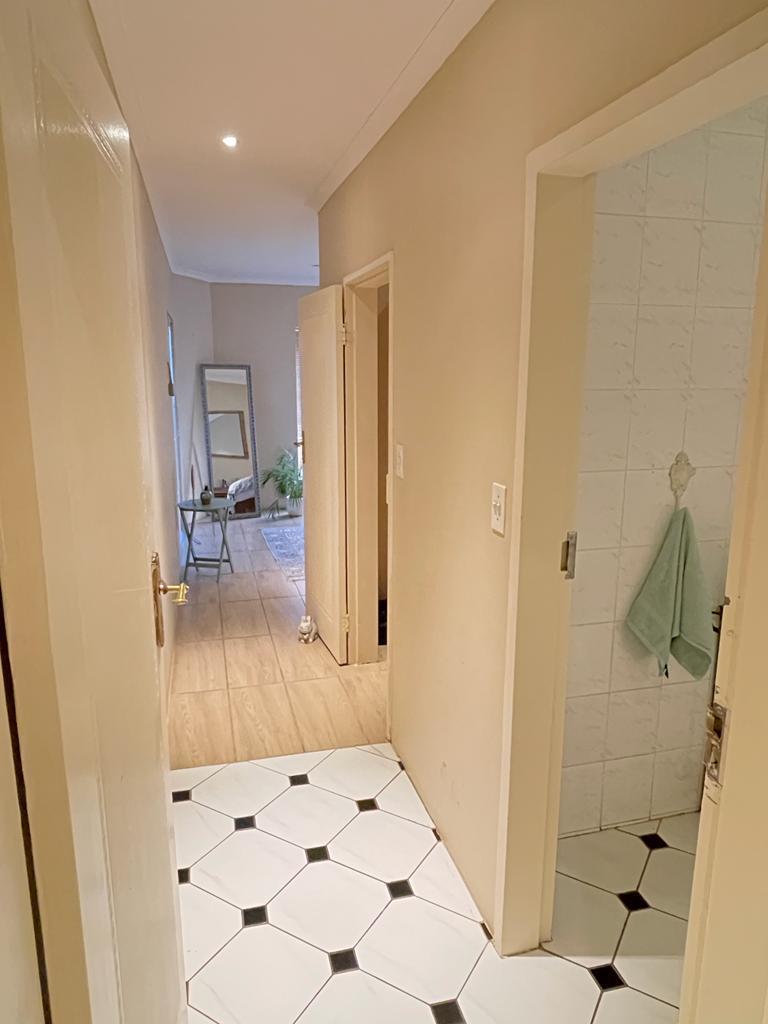 3 Bedroom Property for Sale in Constantia Kloof Gauteng