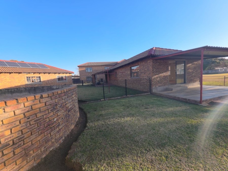 4 Bedroom Property for Sale in Bredell Gauteng